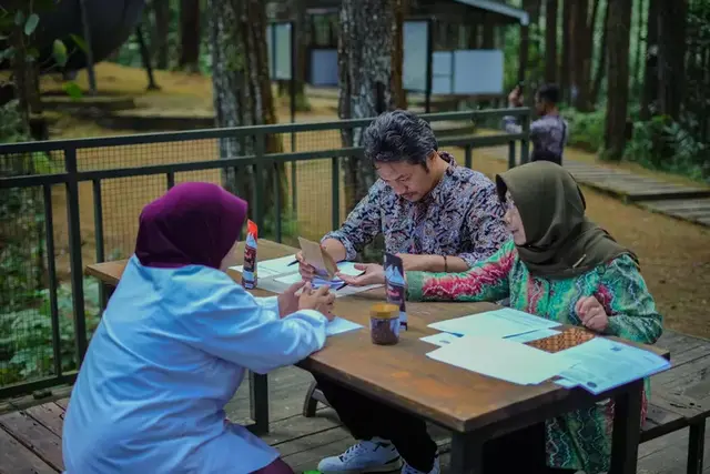 PENDAMPINGAN: Pelaku UMKM mengikuti pendampingan dan pelatihan yang diadakan oleh BPOB di kawasan Borobudur Hidghland. (SM/Ist)