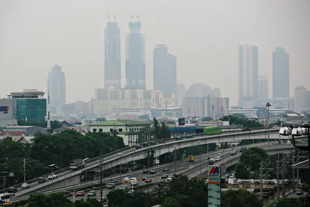Jakarta skyline. / Reuters