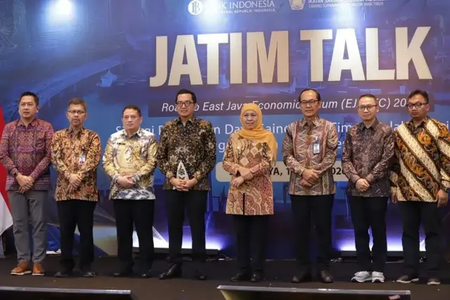 Kakanwil BPN Jatim Asep Heri (tiga kiri) saat menghadiri forum strategis Jatim Talk - Road to East Java Economic Forum (EJAVEC) Tahun 2026. ANTARA/HO-Kanwil BPN Jatim