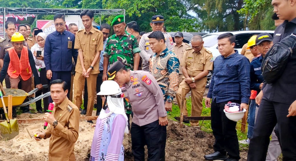 Aktivitas pembangunan dan ketenagakerjaan Kabupaten Kaur