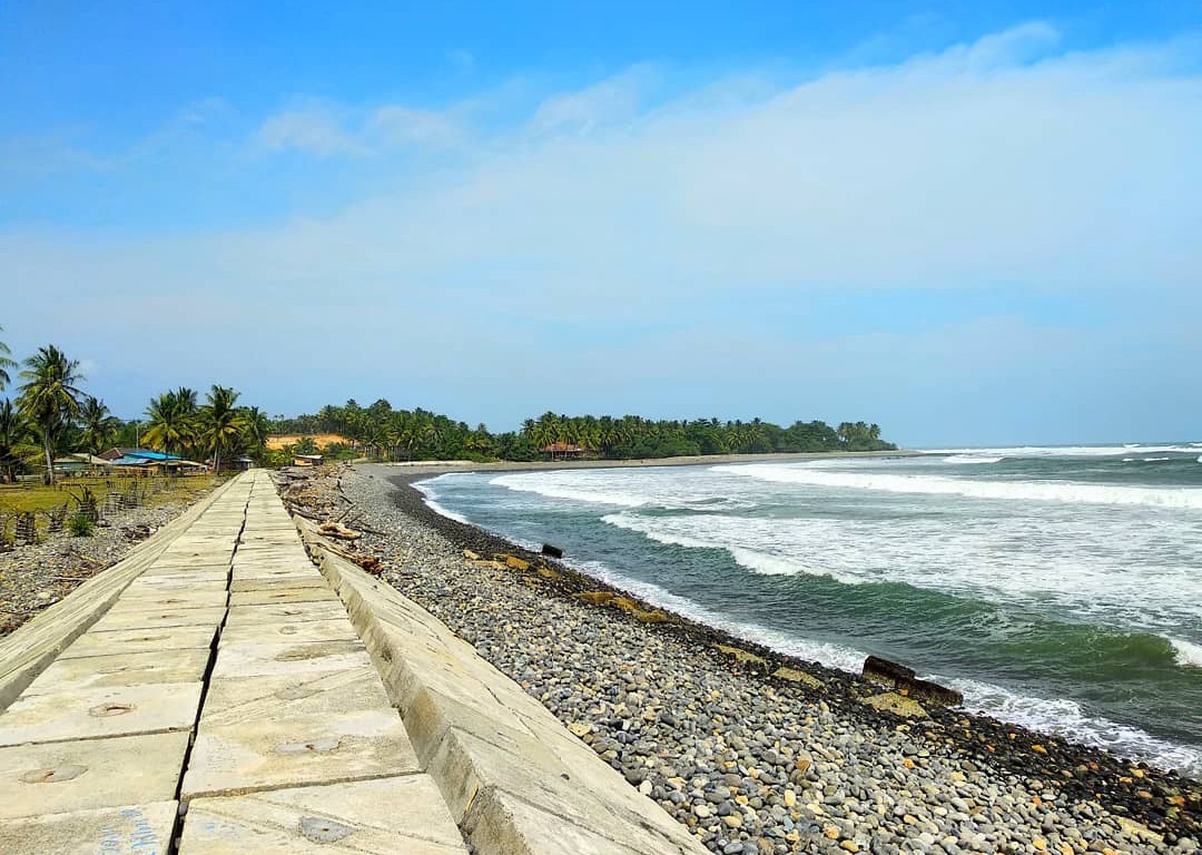 Wisata Pantai Hili