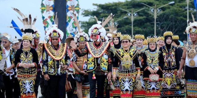 Masuk dalam 125 KEN Kemenpar RI 2026, Festival Budaya Irau Malinau ke-12 diarahkan memberikan manfaat nyata bagi UMKM, pariwisata, ekonomi kreatif, dan pelestarian budaya lokal.