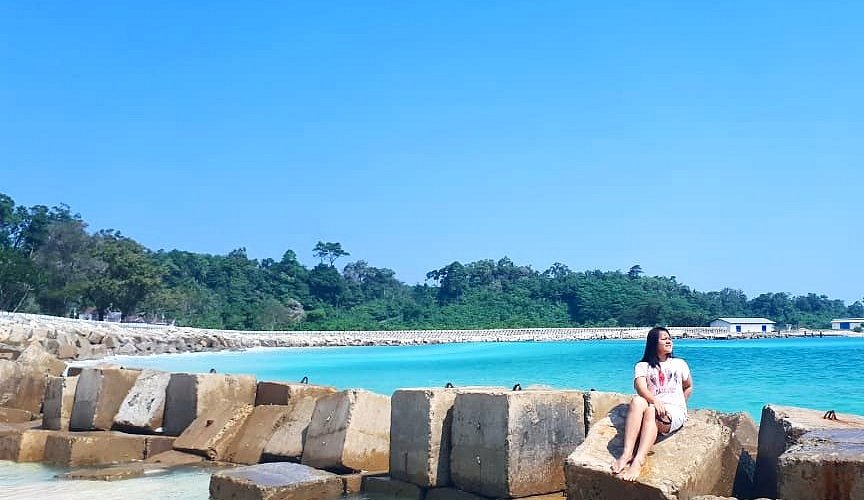 Pantai Linau Kaur