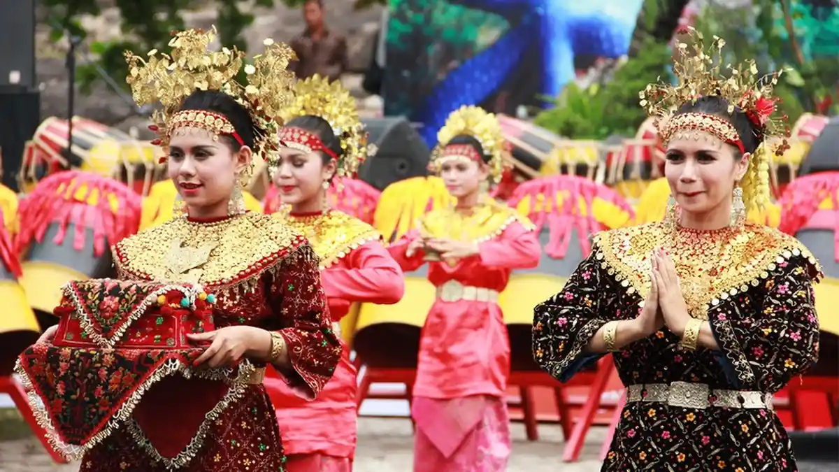 Tari Persembahan